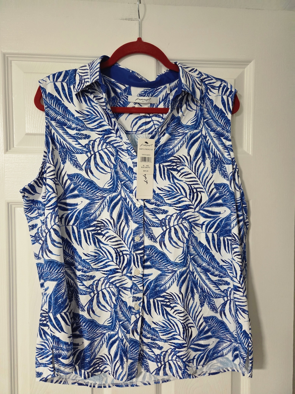 NWT Foxcroft White/Blue Palm-Print Sleeveless Button Front Top. Golf Summer. XL